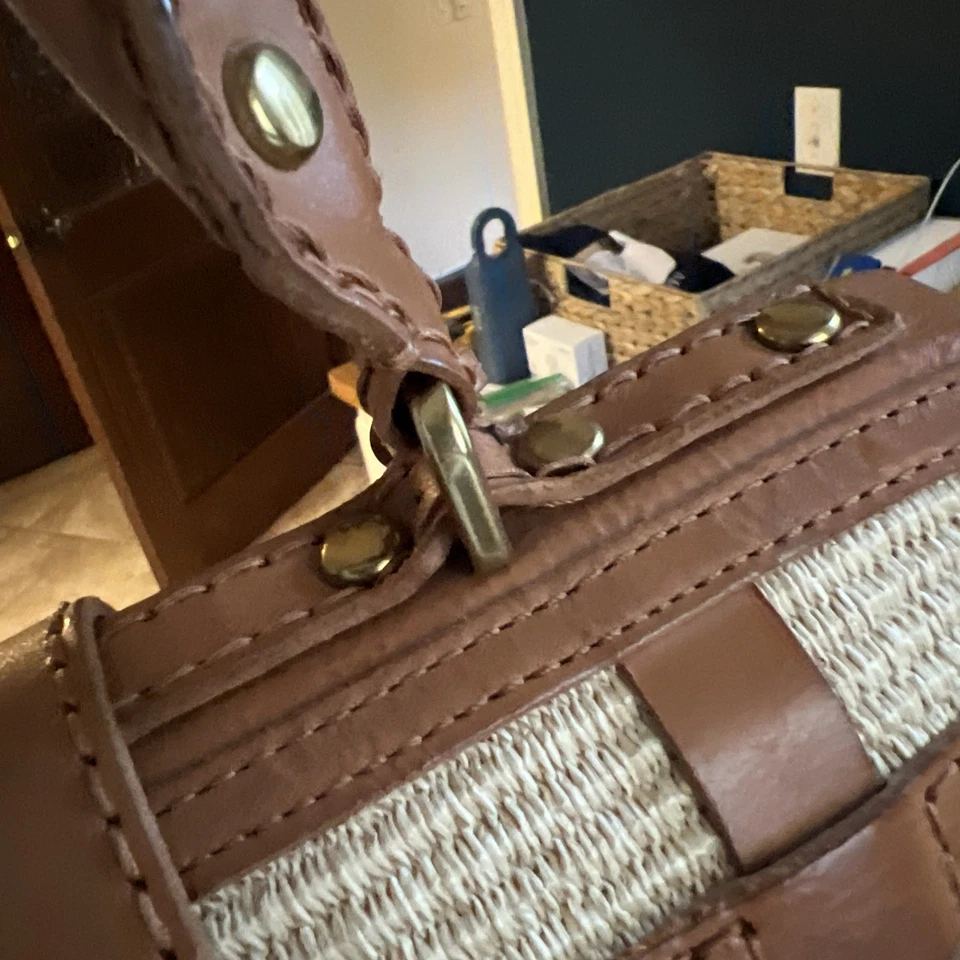 Vintage Fossil Cigar Rattan Tan Leather Authentic Purse Handbag Satchel Bag - Image 3 of 4