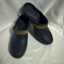CROCS Sarah Clog Mule Navy Blue Suede Strap 9