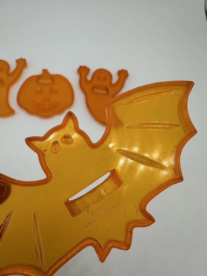 Cortadores de galletas vintage de Halloween - murciélago, fantasma, calabaza - Hong Kong Foto 4 de 4