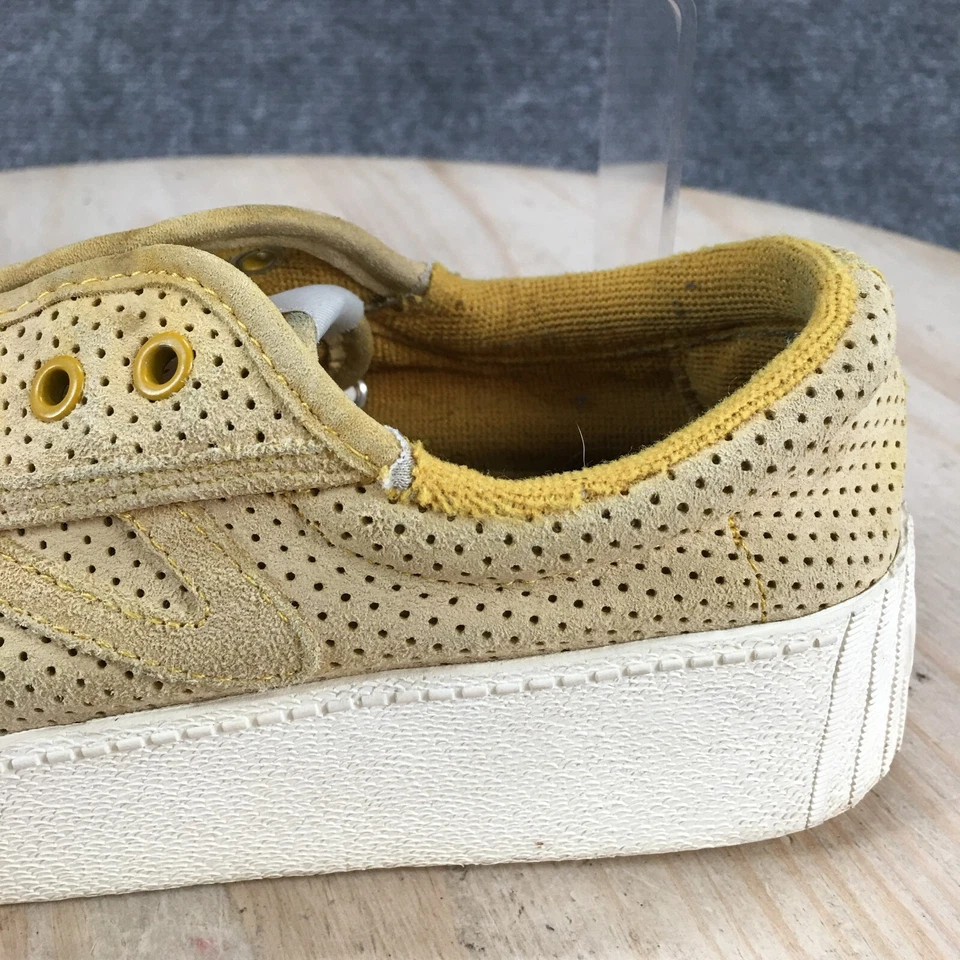Zapatos Tretorn para mujer 5 NY Lite 3 audaces zapatillas de plataforma perforadas de gamuza amarilla Foto 3 de 4