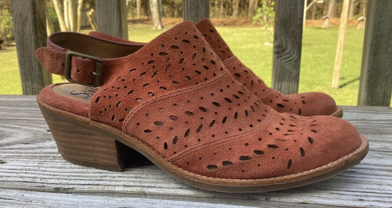 SOFFT heeled sling back mules/shooties, 8 1/2, rust, EUC!