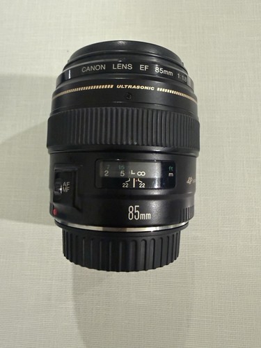 Canon Ef 85mm F/1.8 Usm Telephoto Lens - Black