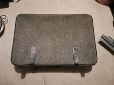 Alter Koffer, 1950er/60er Jahre, 73x50x18 cm, Stoff und (Kunst-)leder, gebaucht