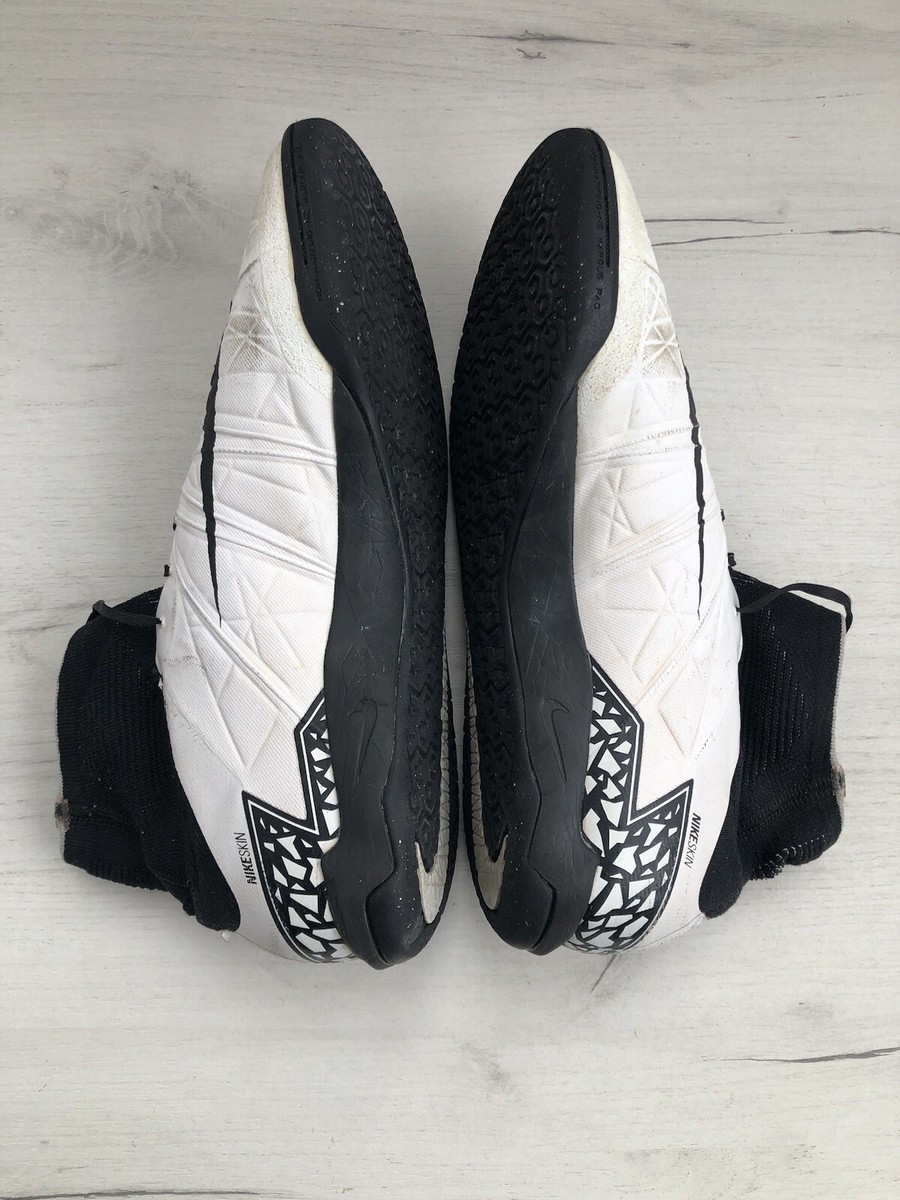 Nike Hypervenom サッカーシューズ ブラック/ホワイトSG Nike Hypervenom Indoor Soccer Shoes Football White Black US9