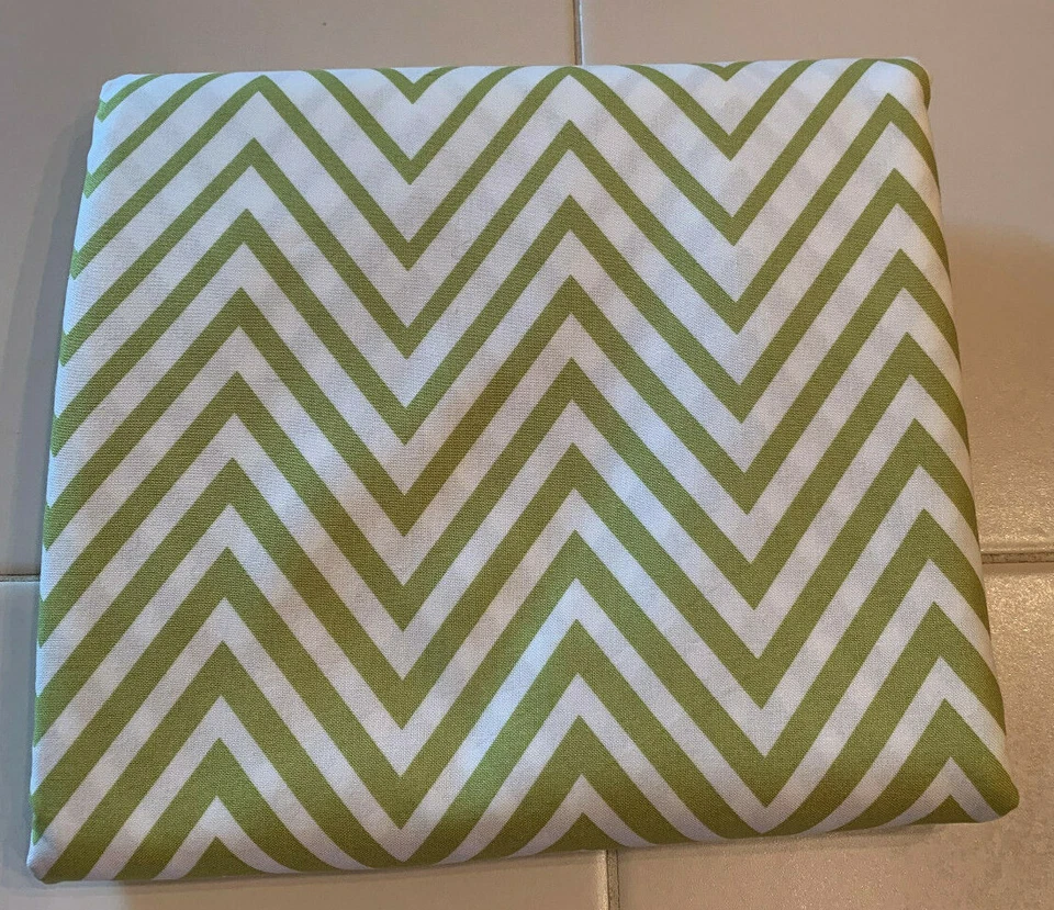 ZIG ZAG OMBRE LIME GREEN VANESSA CHRISTENSON V & CO MODA FABRICS #10813 4 YDS - Image 3 of 4