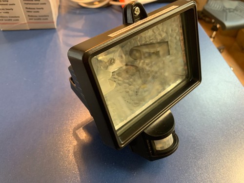 HALOGEN FLUTLICHTSTRAHLER 150W für Innen und Außen mit Bewegungsmelder Schwarz - Bild 3 von 9