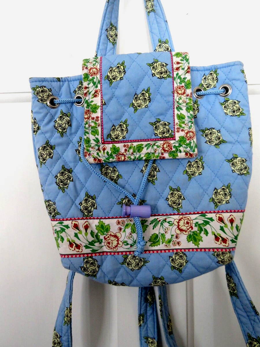 Bueno Backpack Purse Small Quilted Blue Floral Close  display picture 2