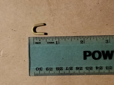 Scott-Atwater 1948 & Up (3.6 HP) Clamp Bracket Friction Pad Retainer 486-2453
