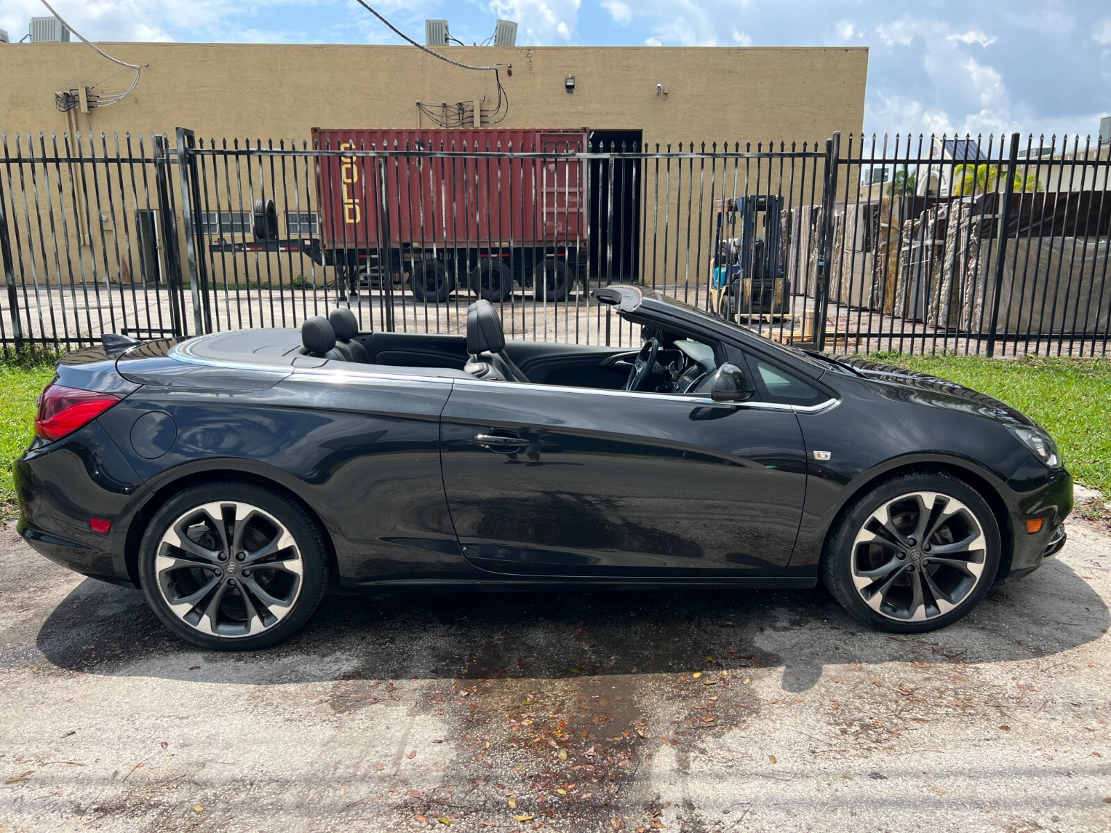 Buick Cascada - Image 9