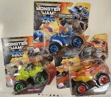 MONSTER JAM Smash & Bash Set (Grave Digger / Megalodon / El Toro Loco) Series 1