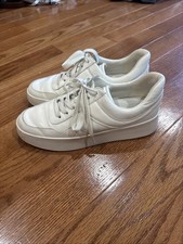 Vince Women's Cream Leather Sneakers Tennis Shoes US 8.5 Athletic Warren Court