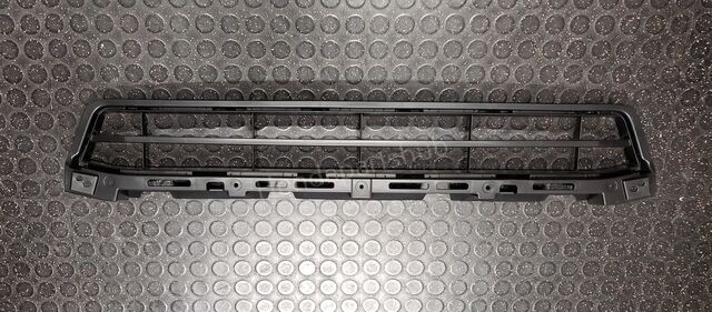 22-25 PASSPORT 21-25 RIDGELINE FRONT Lower MESH Grille (71113-T6Z