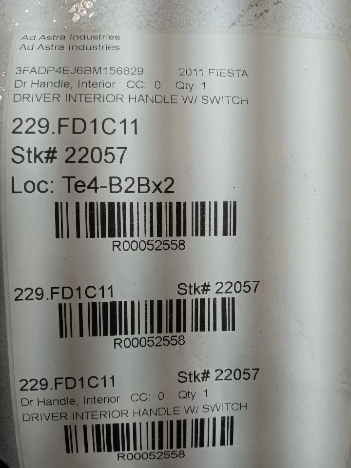 Ford Fiesta 2011-2019 conductor mango interior izquierdo con interruptor bronceado OEM AE83A22601A Foto 4 de 4