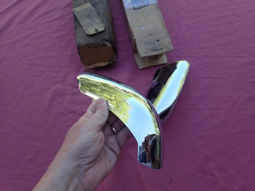1960 Pontiac rear bumper guards, LH and RH, NOS! 536247 / 8 Bonneville Catalina - Picture 3 of 10