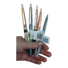 Lot of 5 Old East Main Co Retractable Pens 1.0 mm Blue Ink 3 Different Colors