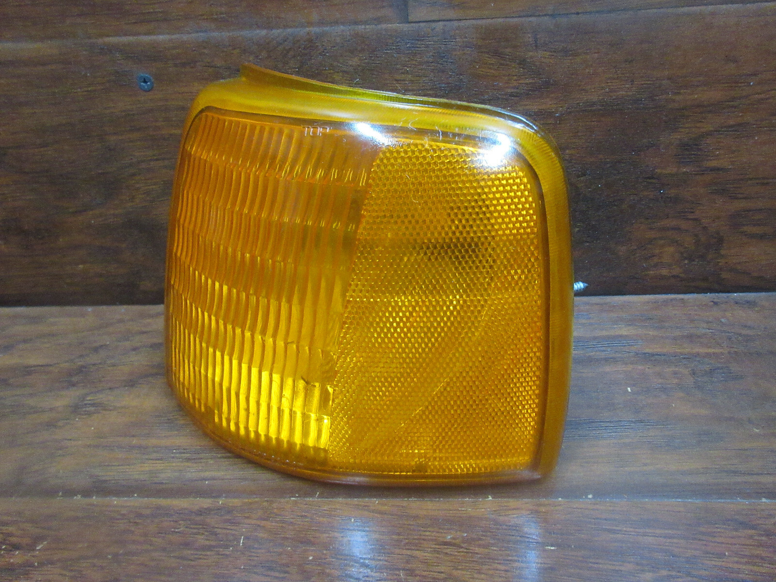 Front Right Corner Marker Light For 2002-03 Toyota Solara – Passenger Side