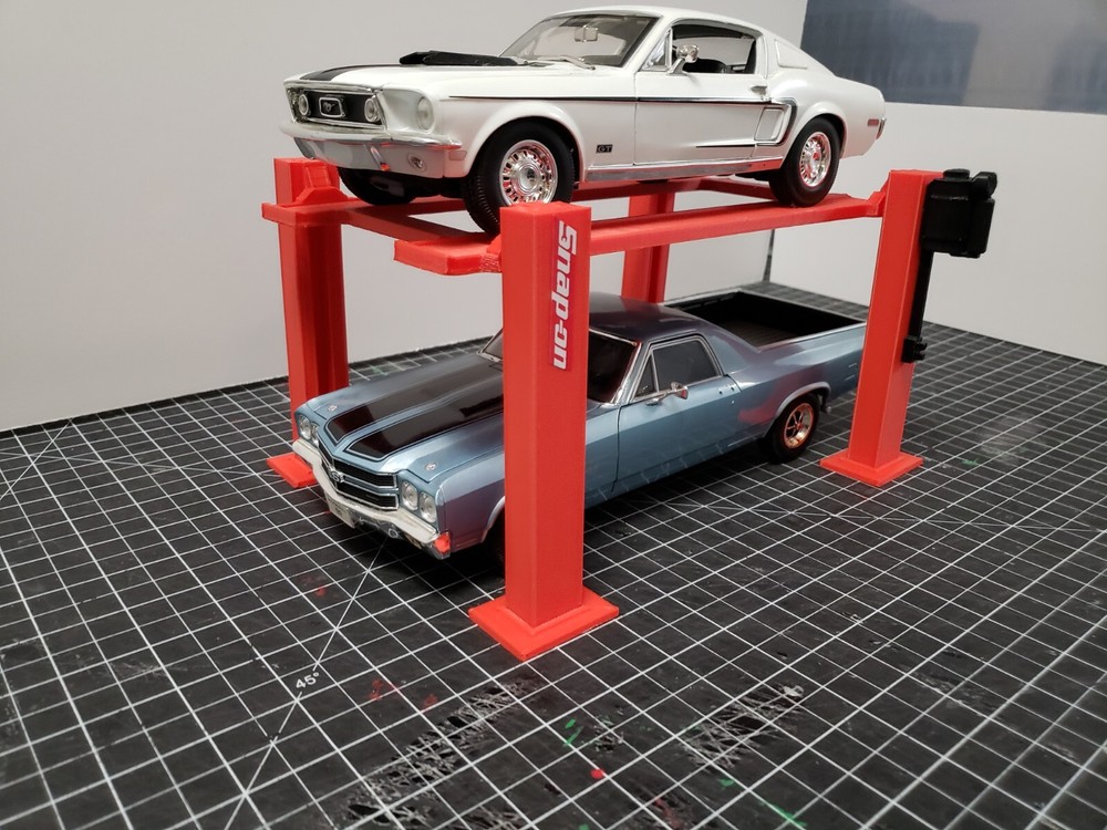 1:18th Scale RED 4 Post Car Lift for Garage Diorama or Show Case 1/18th