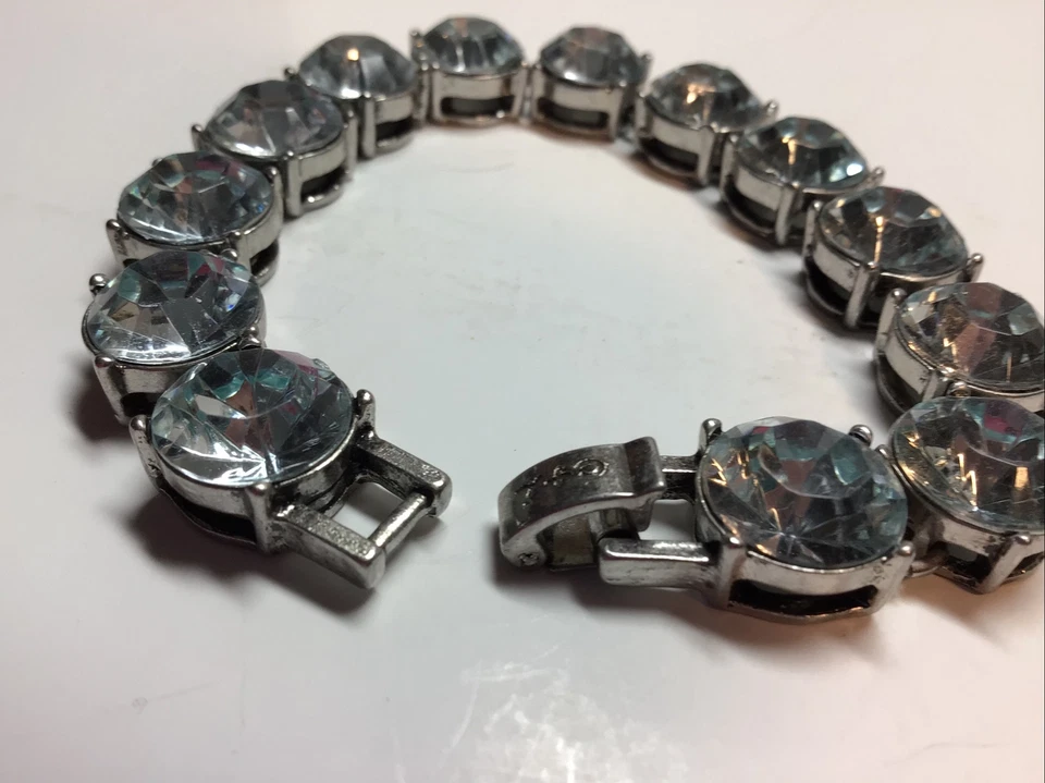 Pulsera de cristal Chole e Isabel, Glam color azul claro. NUEVO SIN ETIQUETAS. 7 pulgadas de largo. Foto 4 de 4