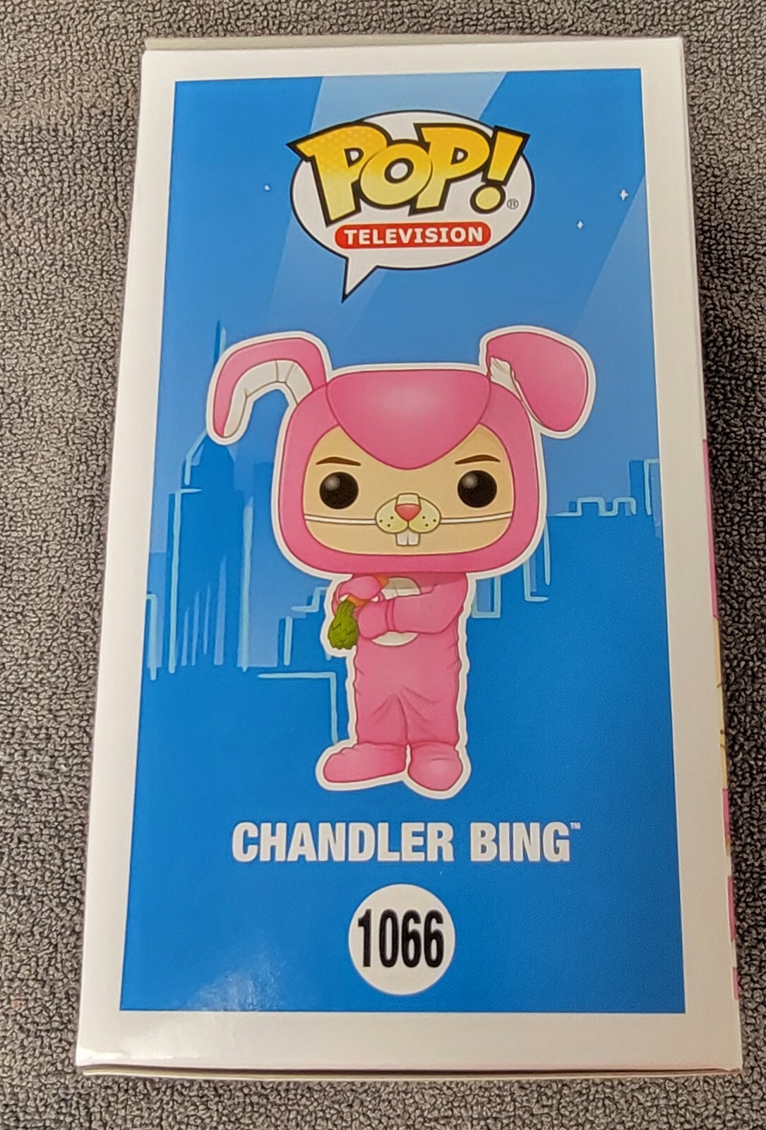 Funko pop friends chandler bing bunny suit flocked 2021 target con exc