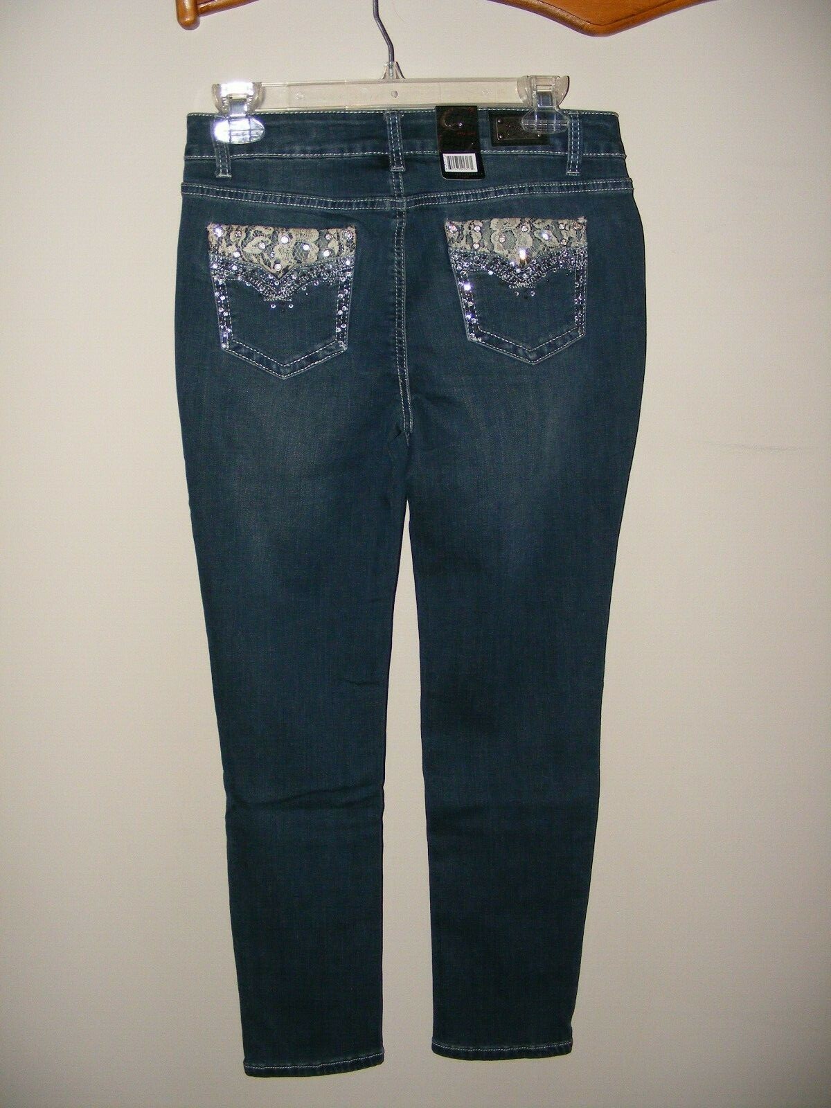 NWTEARL Jeans Med Wash Skinny Ankle Embellished Crystal & Lace Size 6