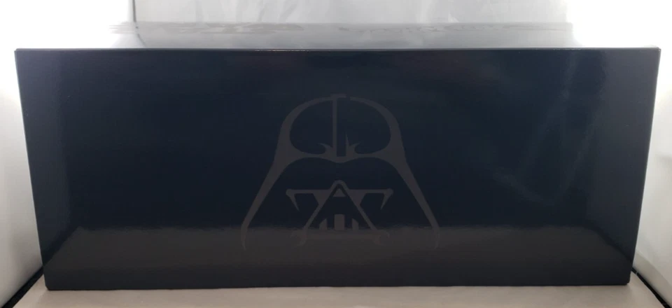 2014 SDCC exclusivo Mattel Hot Wheels Star Wars Darth Vader sable de luz MIMB Foto 3 de 4