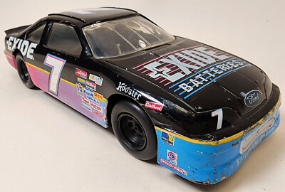 Nascar # 7 Geoff Bodine 1992 Racing Champions Exide Batteries 1/24