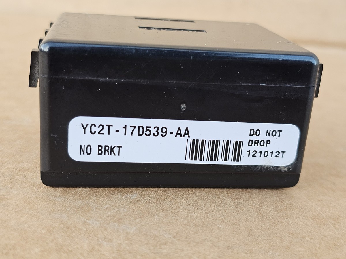 2002 Ford Van E250 Windshield Wiper Module YC2T17D539AA for
