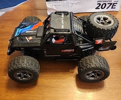 DEERC 207E 1:10 BRUSHLESS RC TRUCK 60 KMH HIGH SPEED 4WD ELECTRIC