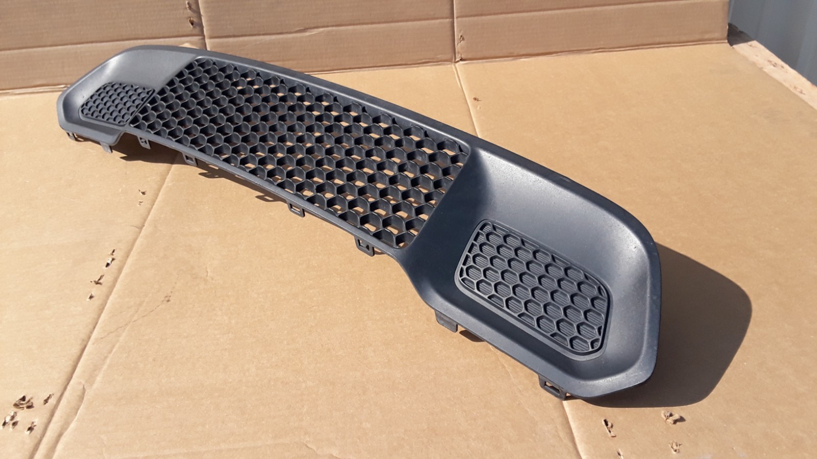 2017-2021 Jeep Grand Cherokee Front Bumper Lower Grille OEM