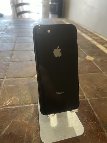 Apple iPhone 8 - 64GB - Space Gray (Unlocked) Great Condition iOS 16.7.10 - Afbeelding 8 van 8