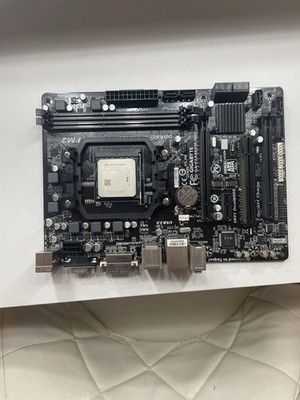 PC-Bundle Rarität von 2000 Fujitsu-Siemens D1215/Pentium 3/RAM/DVD/FDD/Kabel/IO