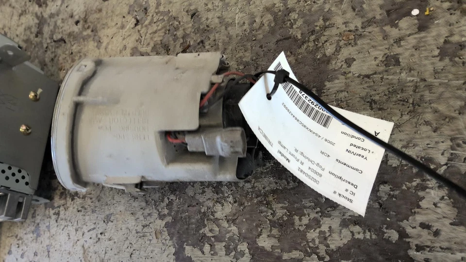 Luz de conducción usada se adapta a: Subaru Tribeca 2006 grado de conducción antiniebla A Foto 2 de 4