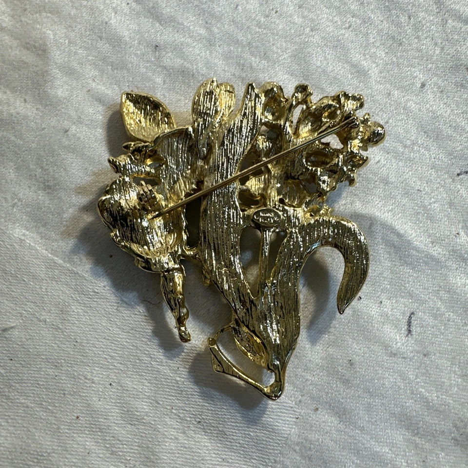 Kirks Folly Lily of the Valley Fairy Pin Brooch - Image 2 of 3