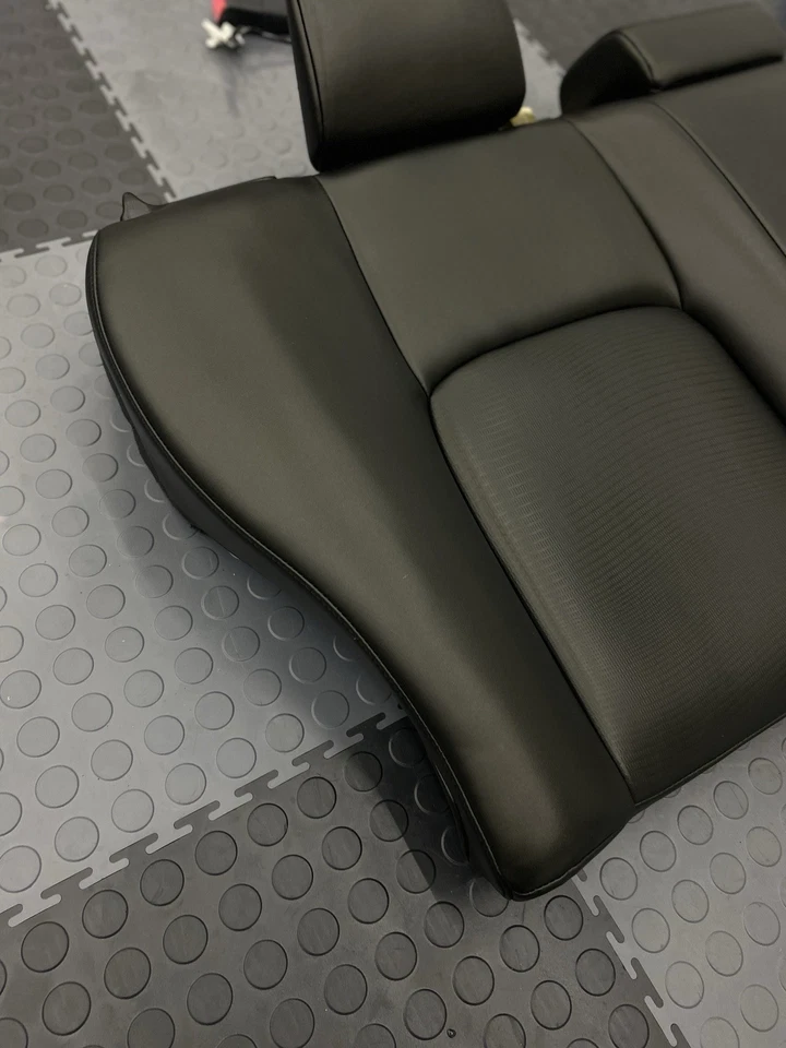Cojín asiento cuero negro pasajero trasero derecho Lexus CT200H 2011-2017 OEM Foto 2 de 4