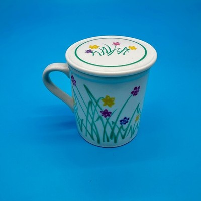 Action Japan Vintage Floral Ceramic Tea Mug with Lid White Purple Yellow Flower
