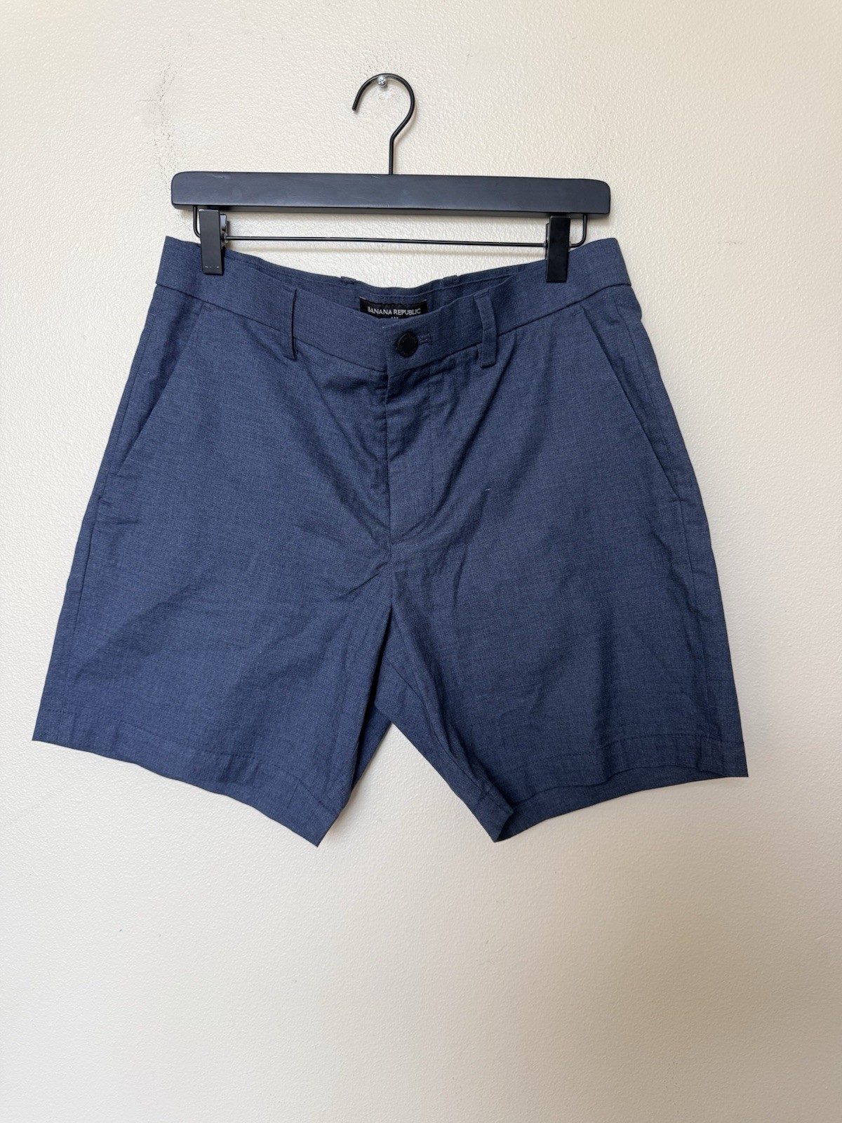 Banana Republic  Men's Core Temp 9'' Slim Fit Shorts Navy Blue Heathered Size 32