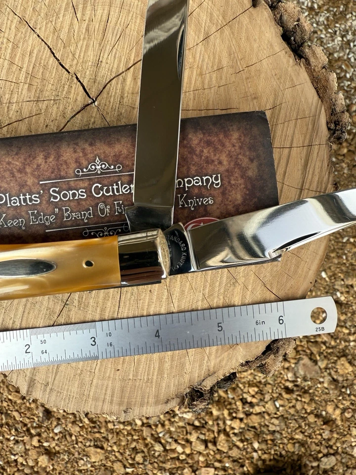 Cuchillo trampero grande marca Case Family imitación labio dorado perla 1997 sin usar, en caja Foto 4 de 4