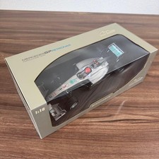 Minichamps 1/18 Mercedes GP Petronas Show Car 2010 M Schumacher F1 Model Car
