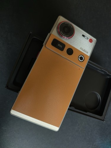 Nubia Z70S Ultra Photography edition 256GN US SHIP IN HAND WARRANTY NO TARIFFS - Photo 2 sur 5