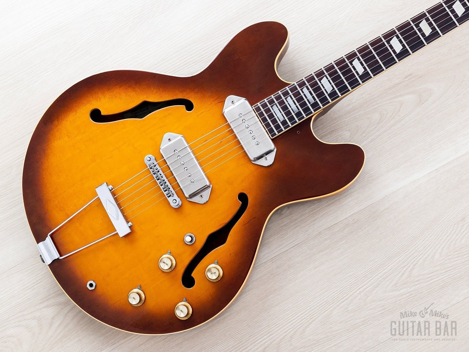 1980 Epiphone Casino Vintage Guitar Sunburst Near-Mint w/ Case, Matsumoku