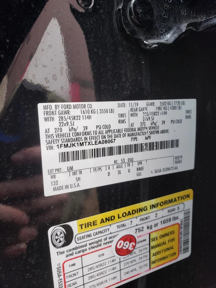 Caja y tubos purificadores de aire Ford Expedition 2018-2020 Foto 2 de 4