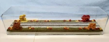 Z SCALE 16"DOUBLE-TRACK DISPLAY CASE-FALL FOLIAGE SCENE-FOR ANY Z TRAIN