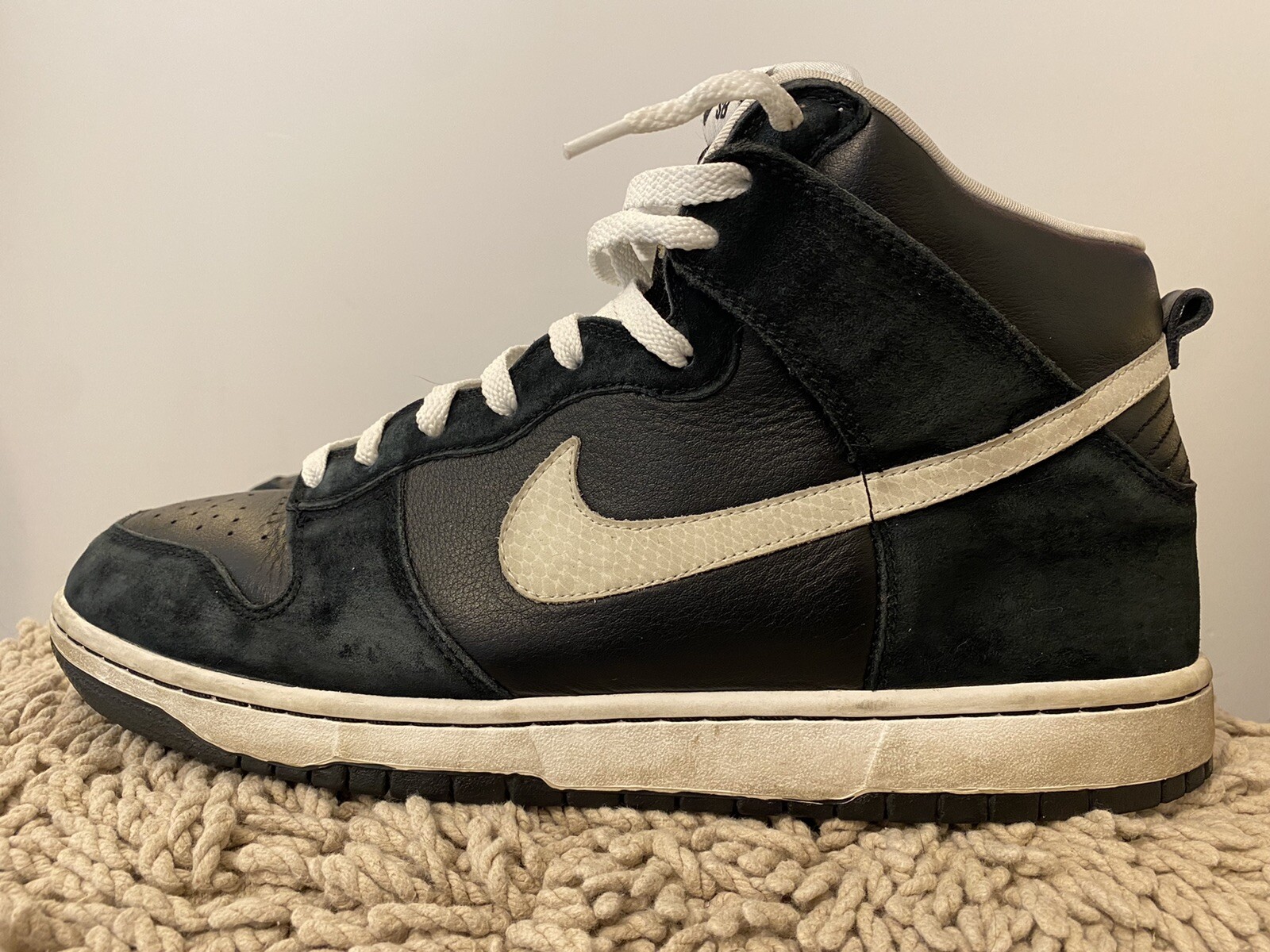 nike sb dunk venom