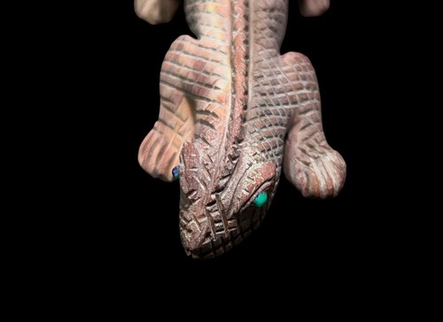 Lizard Zuni Fetish Carving - Lance Cheama 4" - Picture 4 of 8