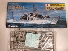 Skywave Pit-Road J-1 JMSDF DD113 Yamagumo & Mine Sweeper - 1/700 Kit  New