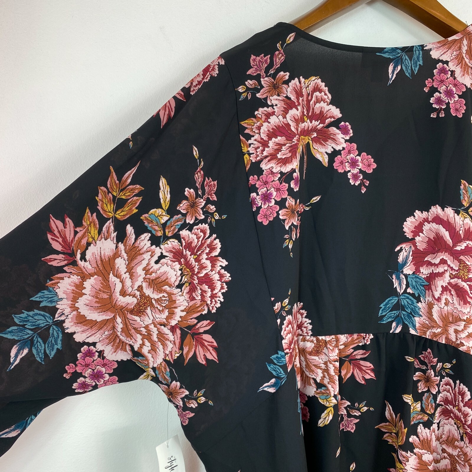 Style & Co Womens Plus 1X Festive Black Floral Print Split Neck Lurex Blouse NWT