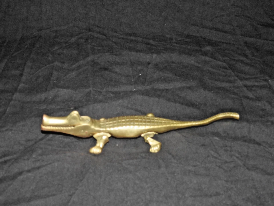 Vintage MCM Solid Brass Alligator Crocodile Nutcracker Figurine 10" Long - Image 2 of 4