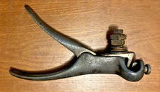 Vintage OAK LEAF Saw Set Woodworkers Hand Saw Tooth Setter