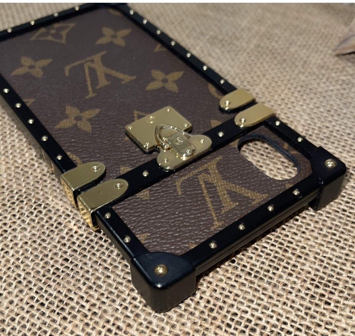 新品未使用 LOUIS VUITTON iPhone X / Xs ✂️✂️Final REDUCTION Louis Vuitton iPhone X/XS Leather