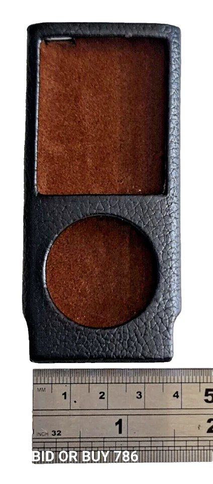 GEAR4  Hypro™ Air Ipod Nano Case With Leather Finish  Hard Plastic Black & Tan - Image 4 of 4